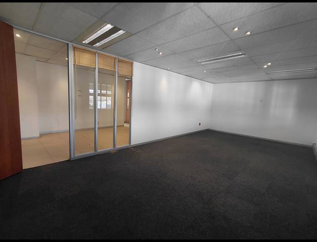 378M² OFFICE TO LET IN BRYANSTON